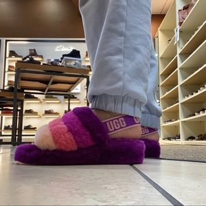 ugg fluff yeah slide berrylicious